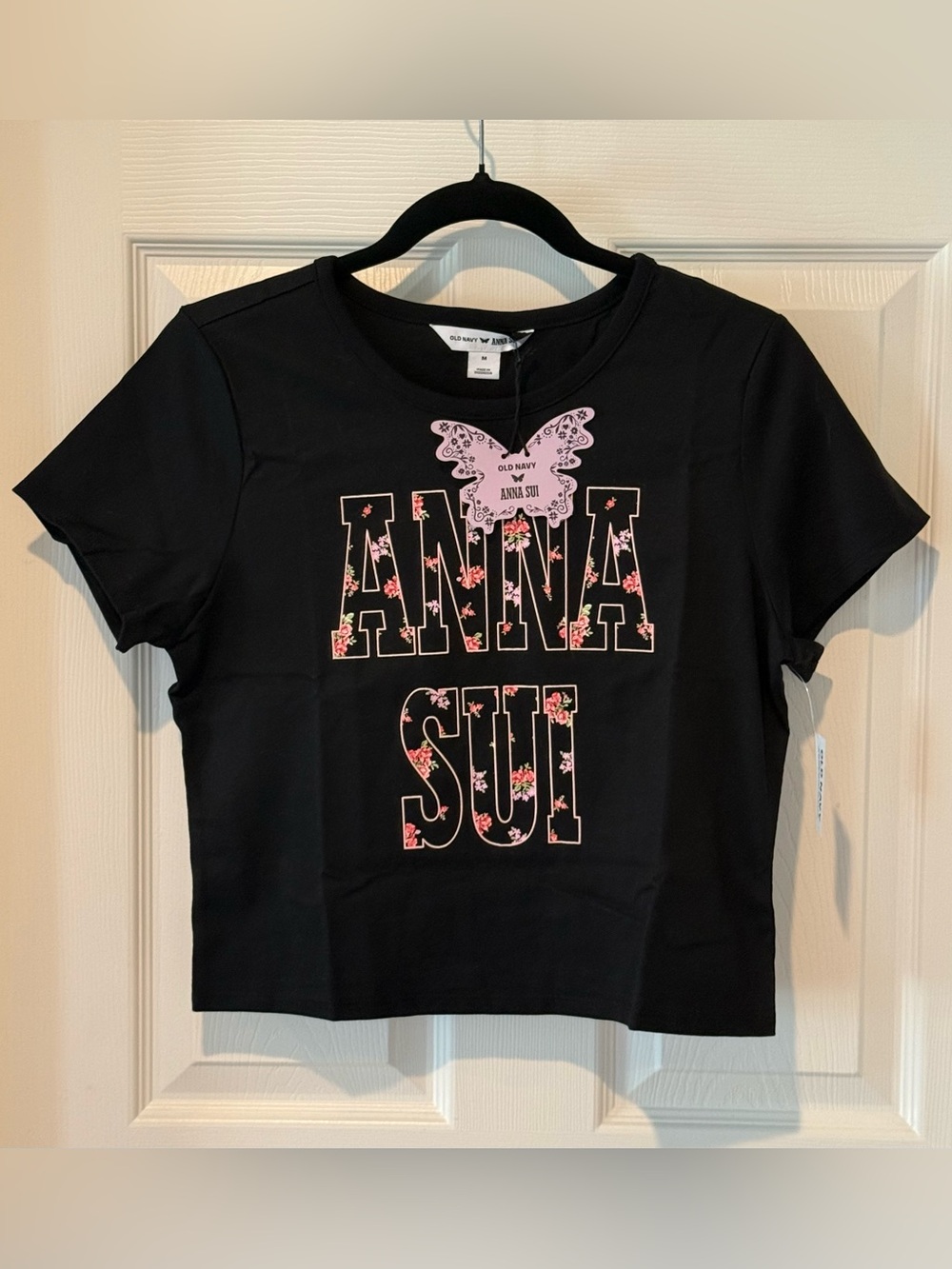 Old Navy x Anna Sui Black Floral Logo Crop Tee NWT Women’s Medium Graphic Top